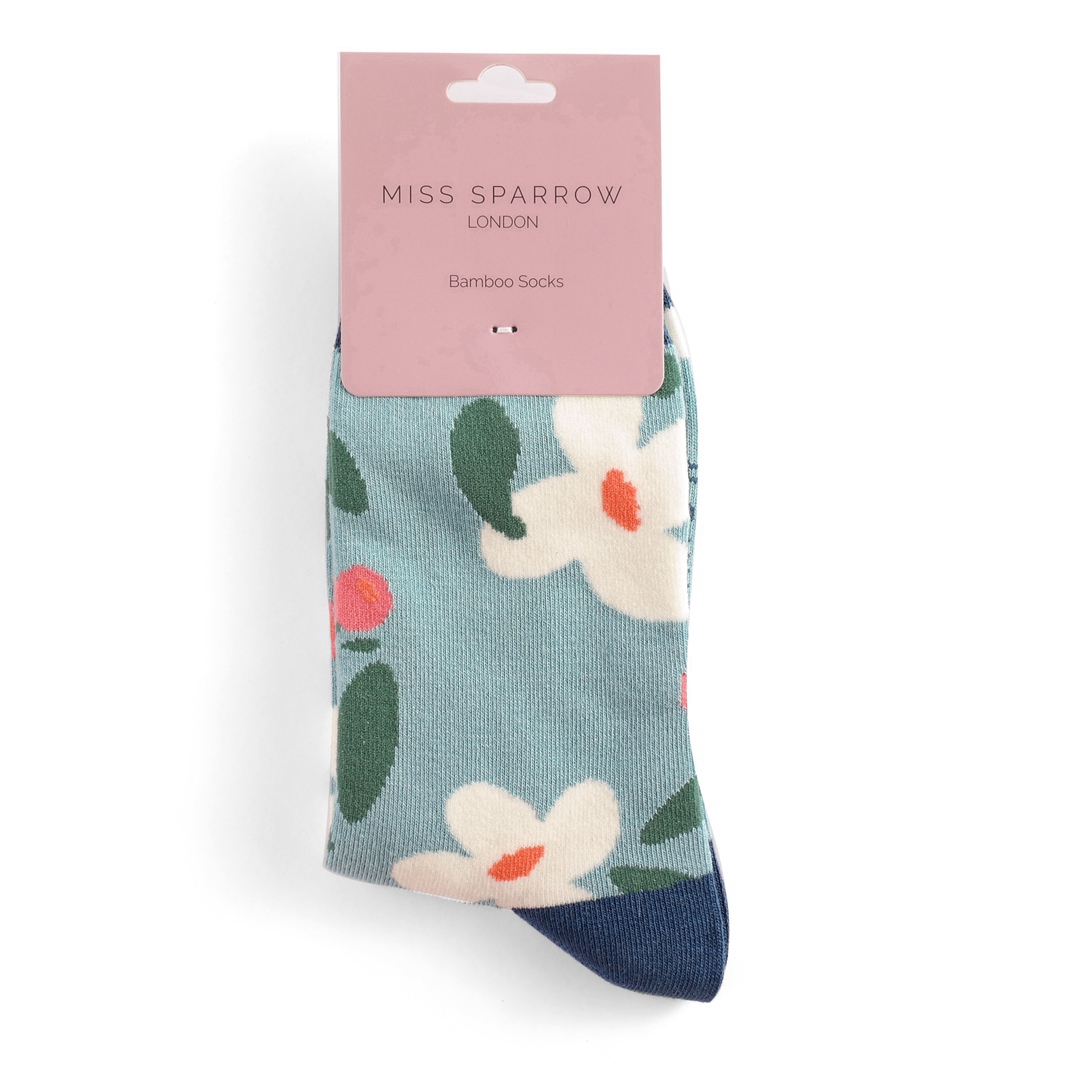 Falling Daisies Socks Duck Egg - Miss Sparrow